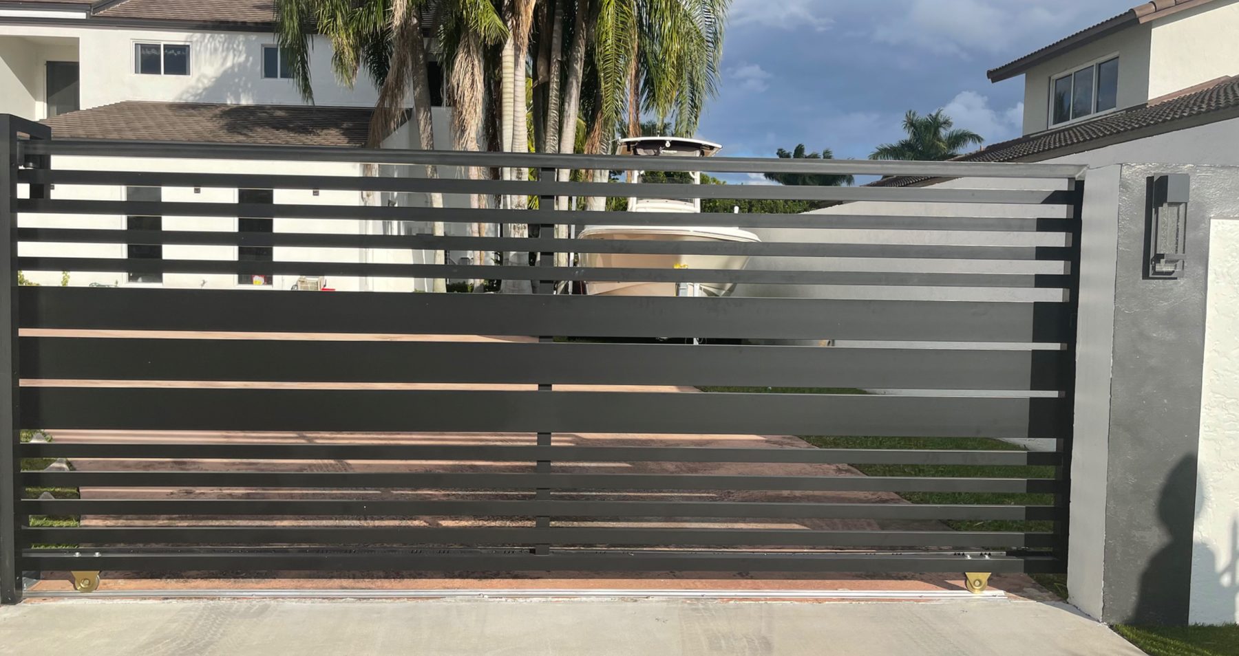 Custom aluminum driveway gate and fencing